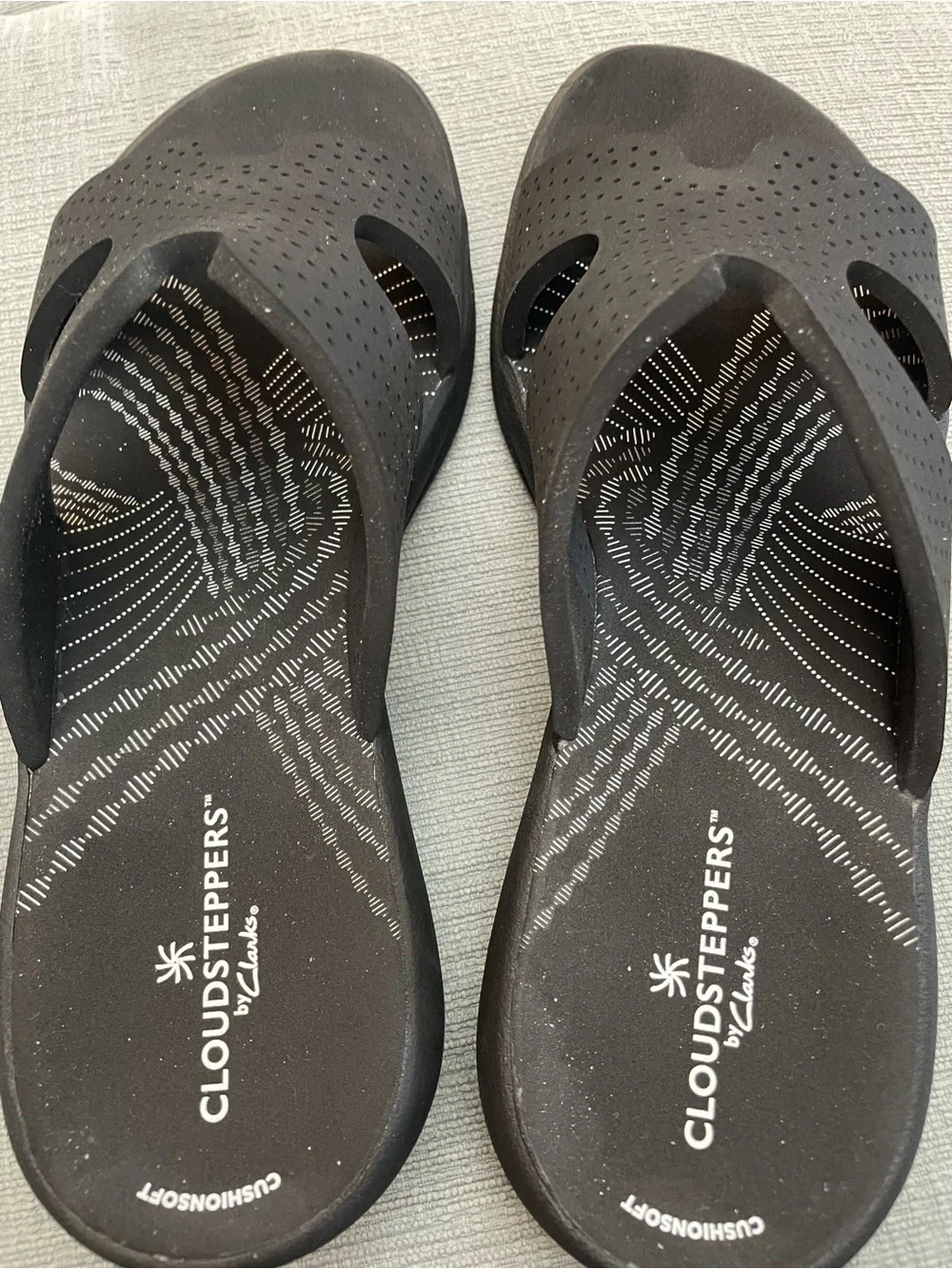 Cloudsteppers by Clarks comfortable black